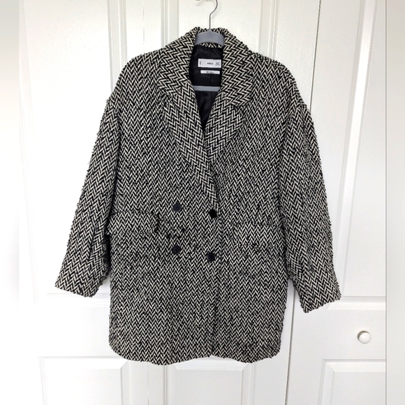 Herringbone Double-breasted Coat - Picture 2 of 10